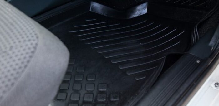 gumijaste preproge za avto